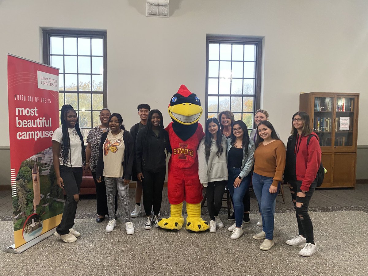 JCSDCareer411's tweet photo. Visiting Iowa State University for Multicultural Day!! Bright futures for these Dragons! 📚#cyclonenation  #johnstonschools https://t.co/64OWQeG88B