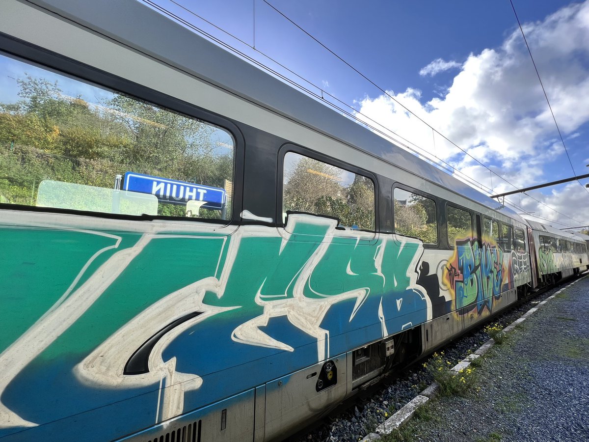 StudyBrewing's tweet image. Walked through Northern France today, along the Sambre River. Train/bus to Erquelinnes and then zigs and zags across the Belgium/France border. Later trained to Thuin for a revisit and re-climb of their bell tower. For refreshments, L'Estaminet had a very good beer menu.