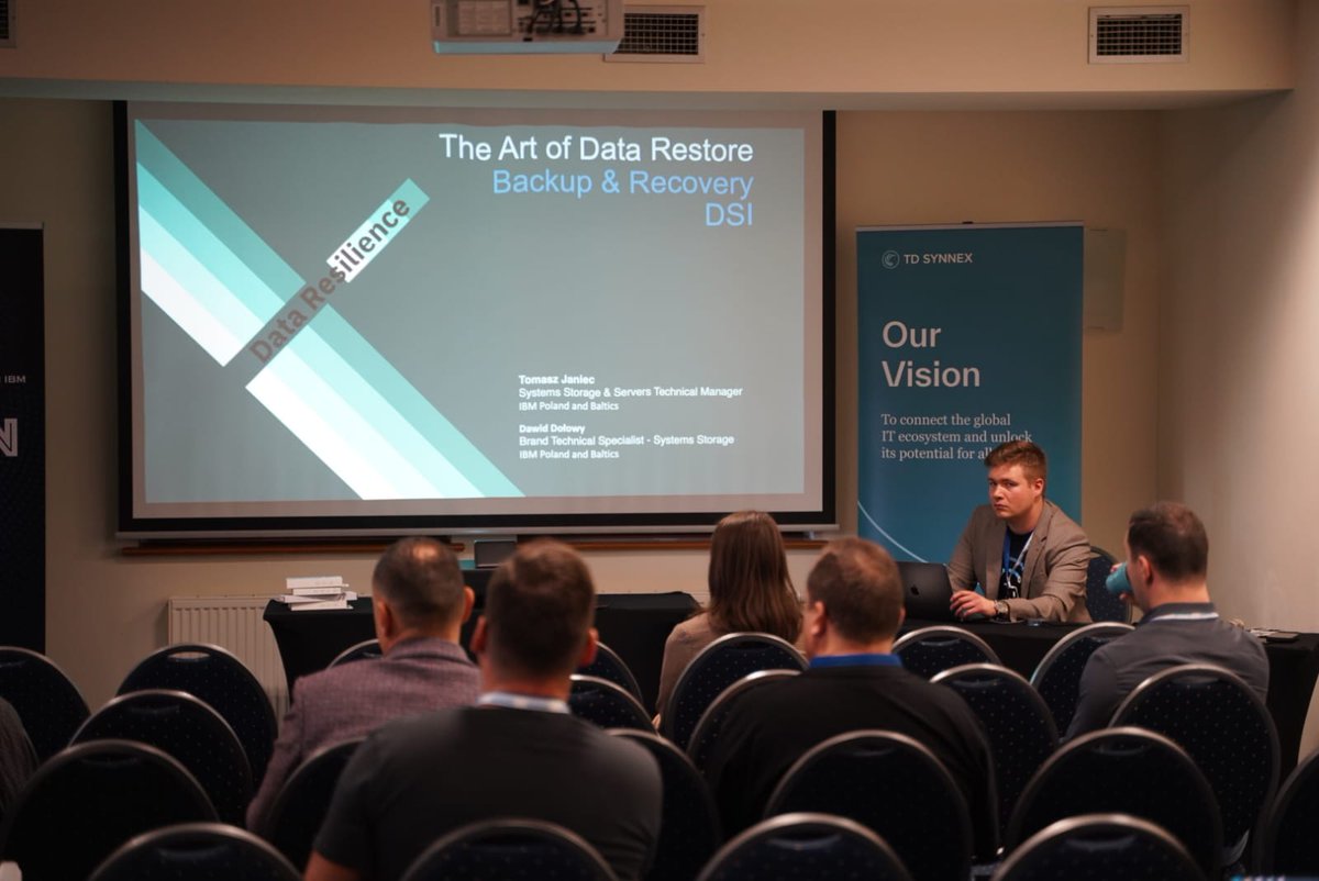 common_polska's tweet photo. 15:45 Sala A
The Art of Data Restore, czyli VTL - DSI
Dawid Dołowy (IBM), Tomasz Janiec (IBM)
#commonpolska, #IBM, #tdsynnex, #cloudware, #arrow, #credeexperto, #ibpm, #azframe, #averbit, #goldenore, #simplicity, #boatsystems, #ibmz, #power10 https://t.co/yS4fZBjH5r