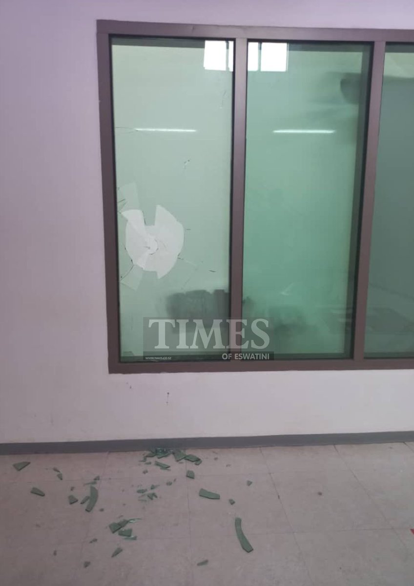 TimesOfEswatinE's tweet photo. ADMIN BLOCK TORCHED: Eswatini Medical Christian University (EMCU) administration block was torched and vandalised reportedly by some students. Police are at the scene assessing the damage... more in tomorrow's publication… https://t.co/DryX2vtYfp