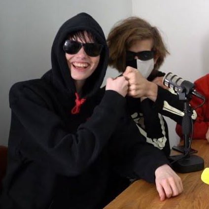 bonesduoupdates's tweet photo. It’s been a year since the halloween stream! Happy one year to Bonesduo!!! https://t.co/TWbiBZP1Nr