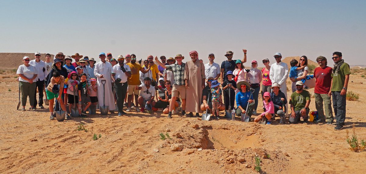 ericlac83's tweet photo. PLANT A SMILE. #plantations #trees. Last weekend #FAO and #NCVC #SaudiArabia plant 600 trees in the #ThadiqNationalPark in #Thadiq with volunteers from all over the world. Thank you very much everybody. https://t.co/TJkbHRsEf7