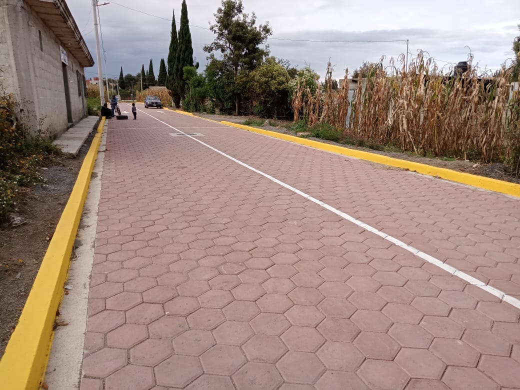 GobDeCalpan's tweet photo. ⚒️Con acciones contundentes para el beneficio de los ciudadanos, el Gobierno Municipal de Calpan que encabeza Fernando Castellanos Hernandez realizó el corte del listón inaugural en la calle #soledad en la cabecera Municipal. https://t.co/xyyGHdz4hW