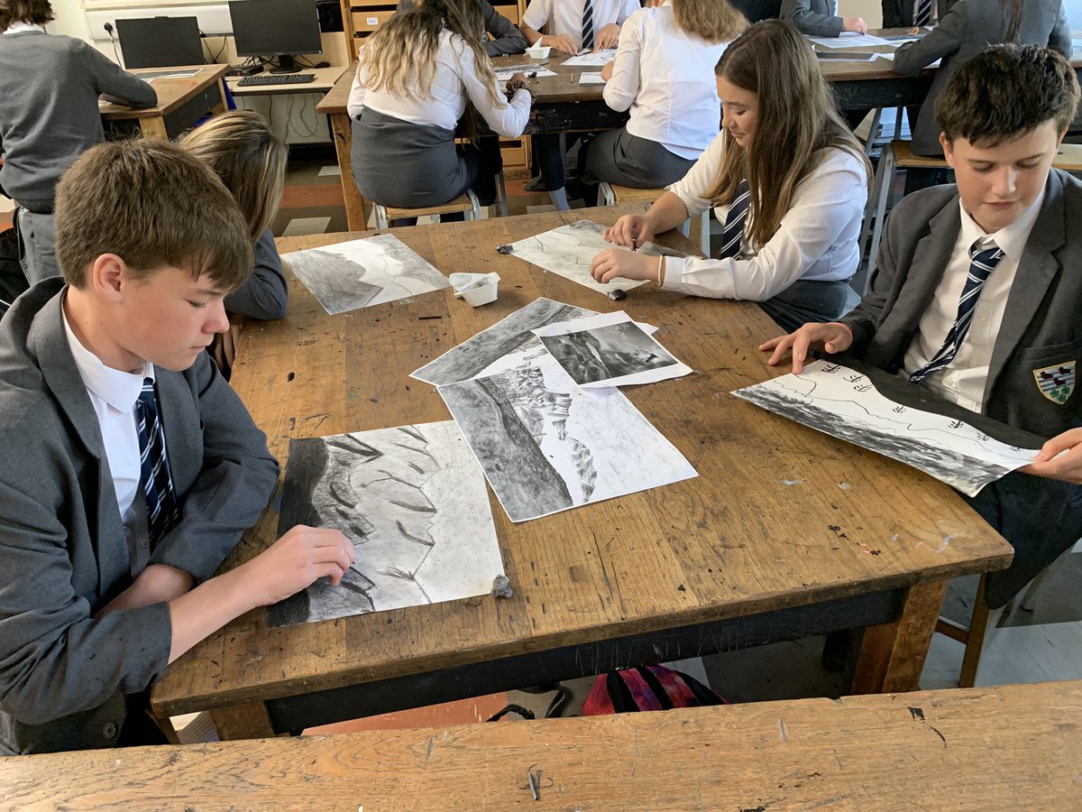 GreenhillArt's tweet photo. Yr9 learning how to create distance in their mountain sketches using charcoal. Awesome progress everyone. @ygslearning5 @YsgolGreenhill #atmosphericperspective https://t.co/NaES6QzVoH