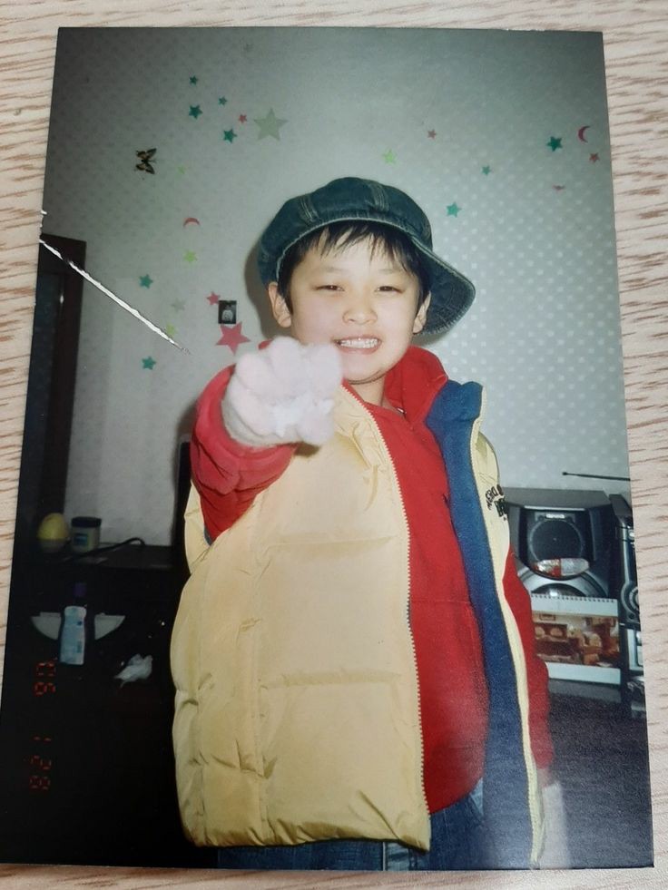 ai_knowyu's tweet photo. #leeknow – yang satu, gemintang semesta. https://t.co/MJKLGD1SmN