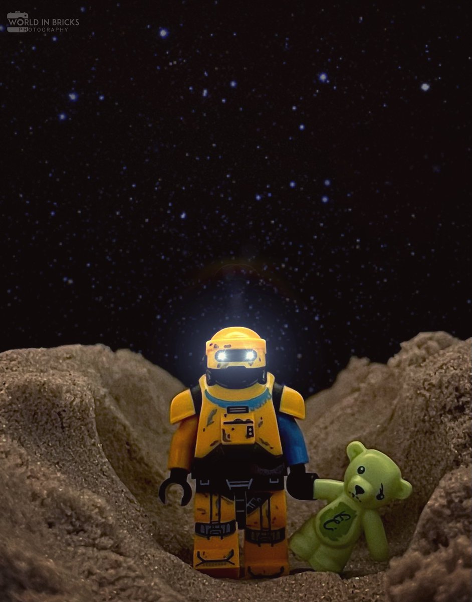davidflanaganmk's tweet photo. Lost in space….
.
#lego #legostarwars #starwarslego #legography #legographer #legophoto #legophotography #legophotographer #afol #stuckinplastic #legofan #afoluk https://t.co/0wiGWYam9R