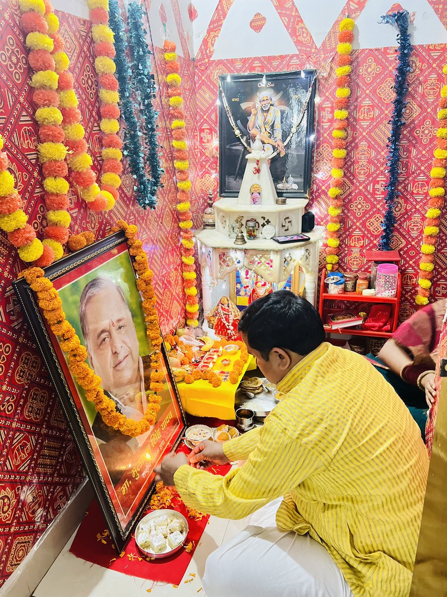 rajeshyadavmlc's tweet photo. शुभ दीपावली ।@yadavakhilesh @samajwadiparty https://t.co/8weCh3WwaS