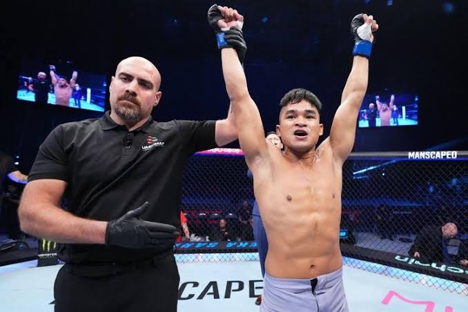 askafightland's tweet photo. Jeka Saragih's wins over The Korean Fighter, Ki Won Bin has been trending on YouTube. Wanna find out who is Jeka Saragih? And hows his career before turn into @ufc 
https://t.co/PjCUAIWGyT https://t.co/ltsdUokYlB