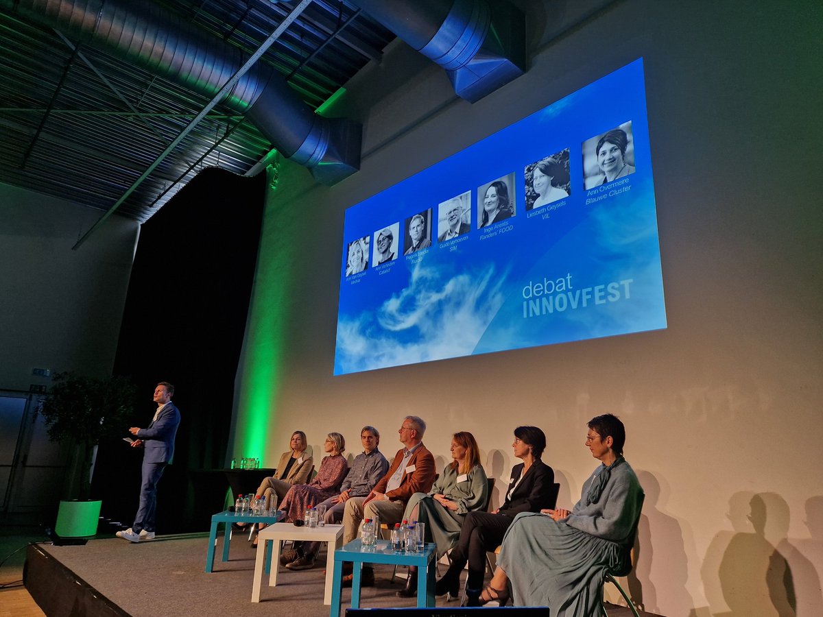 Hegel_MD_PhD's tweet photo. 7 clusters with one common goal:
BRING #INNOVATION TO COMPANIES!
I am attending the #innovfest. Interesting discussion about innovation!
Flanders has 7 sectors strategically important for the region: logistics, food, #healthtech, energy, materials, chemicals and marine https://t.co/50v3CJm2rC