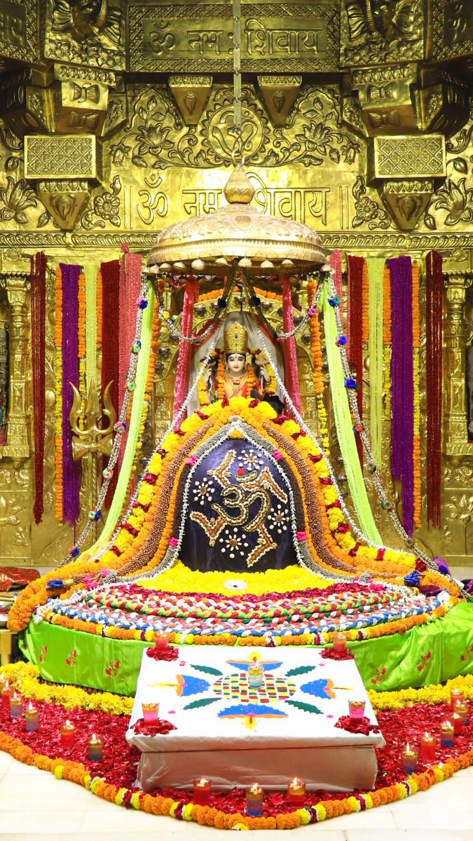 DDNewsGujarati's tweet photo. શ્રી સોમનાથ મહાદેવ મંદિ��,સંધ્યા દર્શન https://t.co/MvuWDZ5uYt