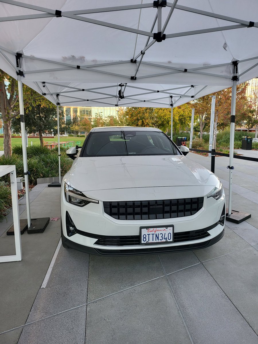 madona_wambua's tweet image. Android Auto, am guessing we will test drive this 😉 #AndroidDevSummit #AndroidDev