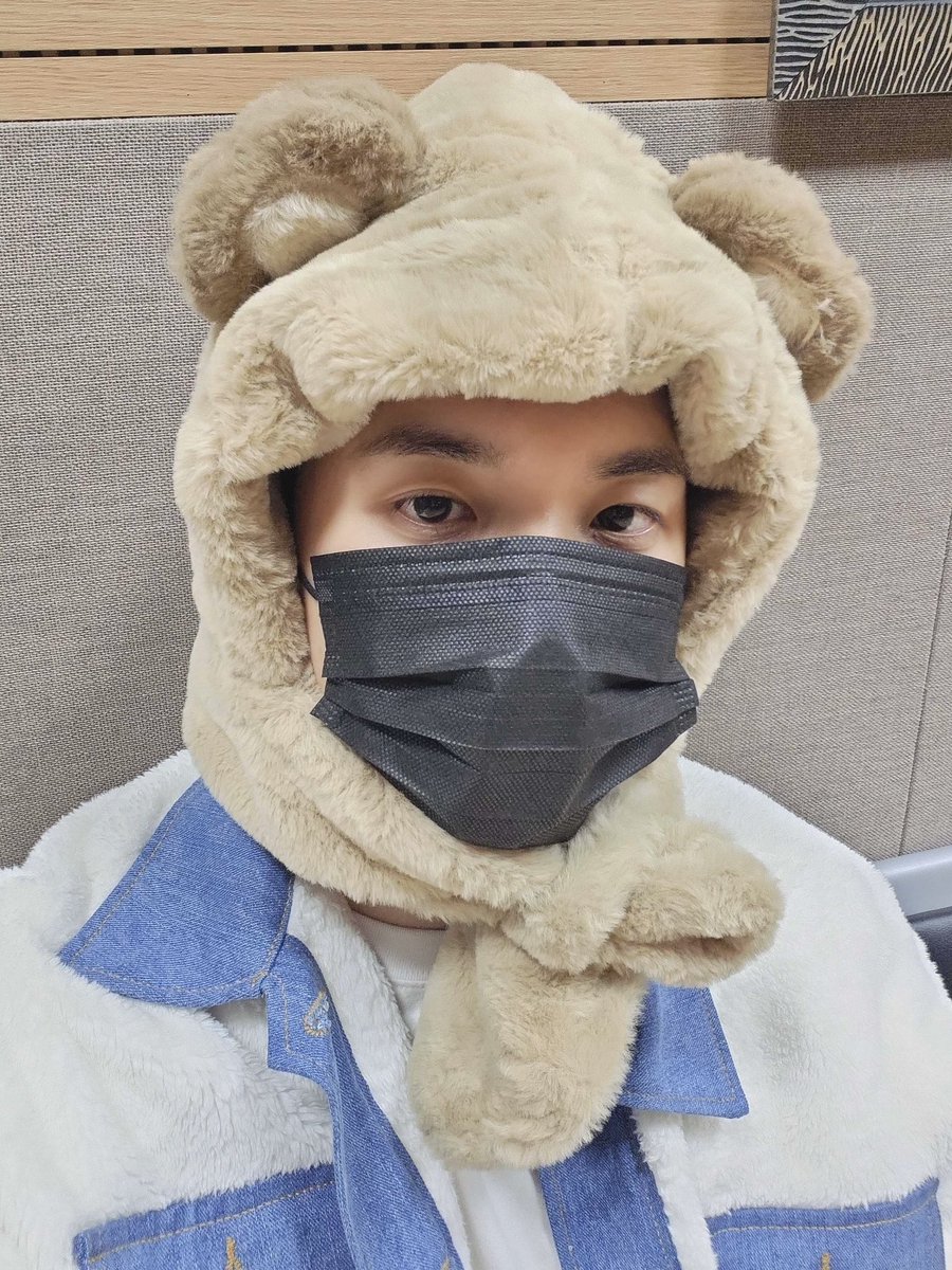 luvu6B's tweet photo. 아 진짜 기여우 ㅜ ㅜ ...ㅋㅋ https://t.co/EKMkOhtnix