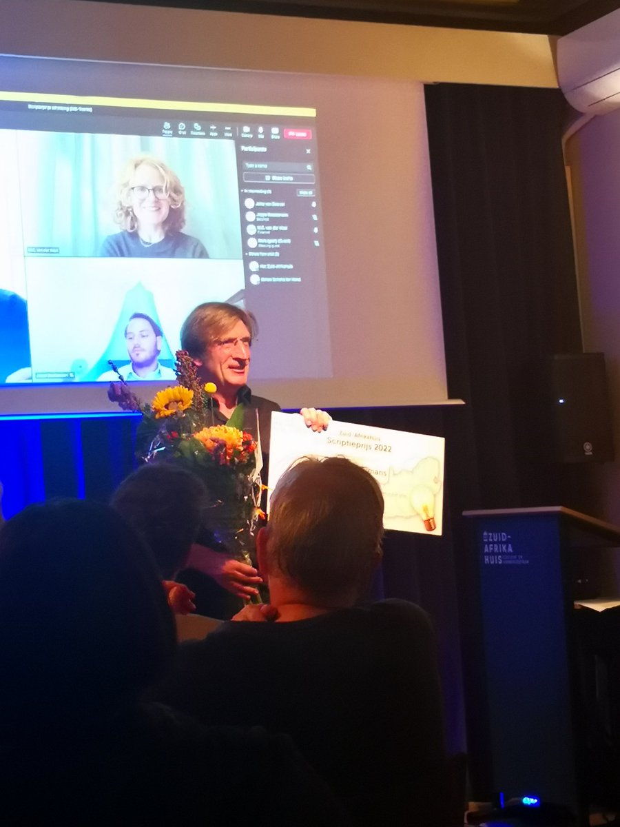 En Andre Paijmans, alumnus <a href="/OU_Nederland/">Open Universiteit</a> wint de scriptieprijs van het <a href="/zuidafrikahuis/">Zuid-Afrikahuis</a>!!
Als scriptiebegeleider ben ik natuurlijk heel trots 😉