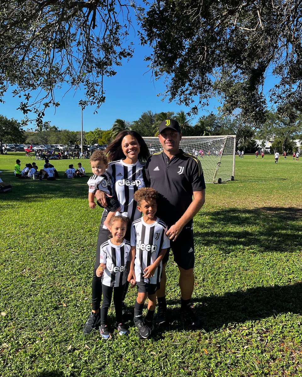 topaz_brady's tweet photo. #soccerfamily #myloves 😍⚽️❤️ https://t.co/1RPbO5Sv8y