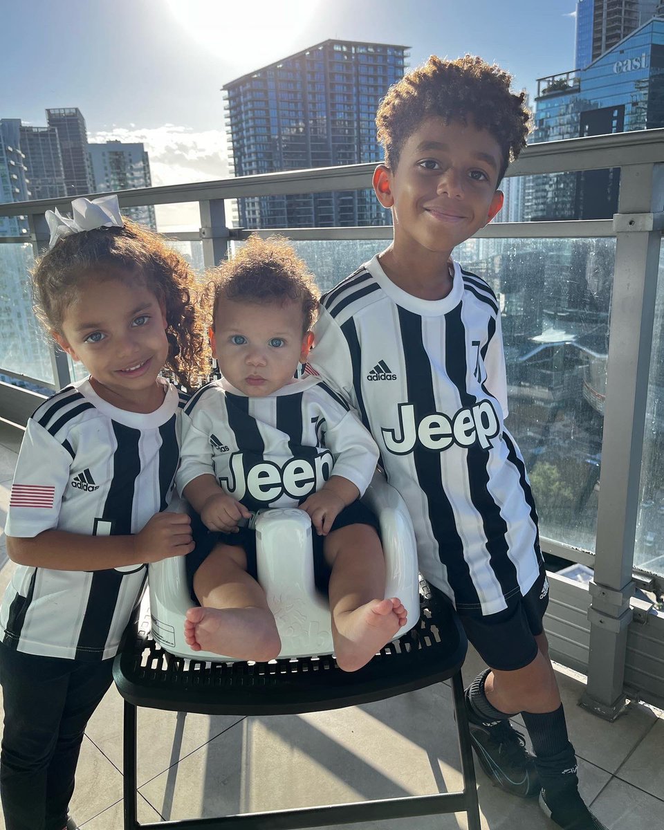 topaz_brady's tweet photo. #soccerfamily #myloves 😍⚽️❤️ https://t.co/1RPbO5Sv8y