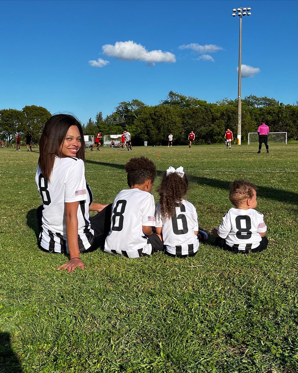 topaz_brady's tweet photo. #soccerfamily #myloves 😍⚽️❤️ https://t.co/1RPbO5Sv8y