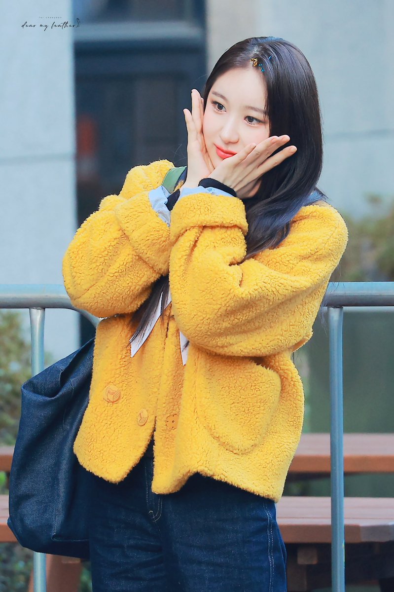 221021 뮤직뱅크 출근길

아침부터 이렇게 예쁘기 있기?😳

#이채연 #LEECHAEYEON