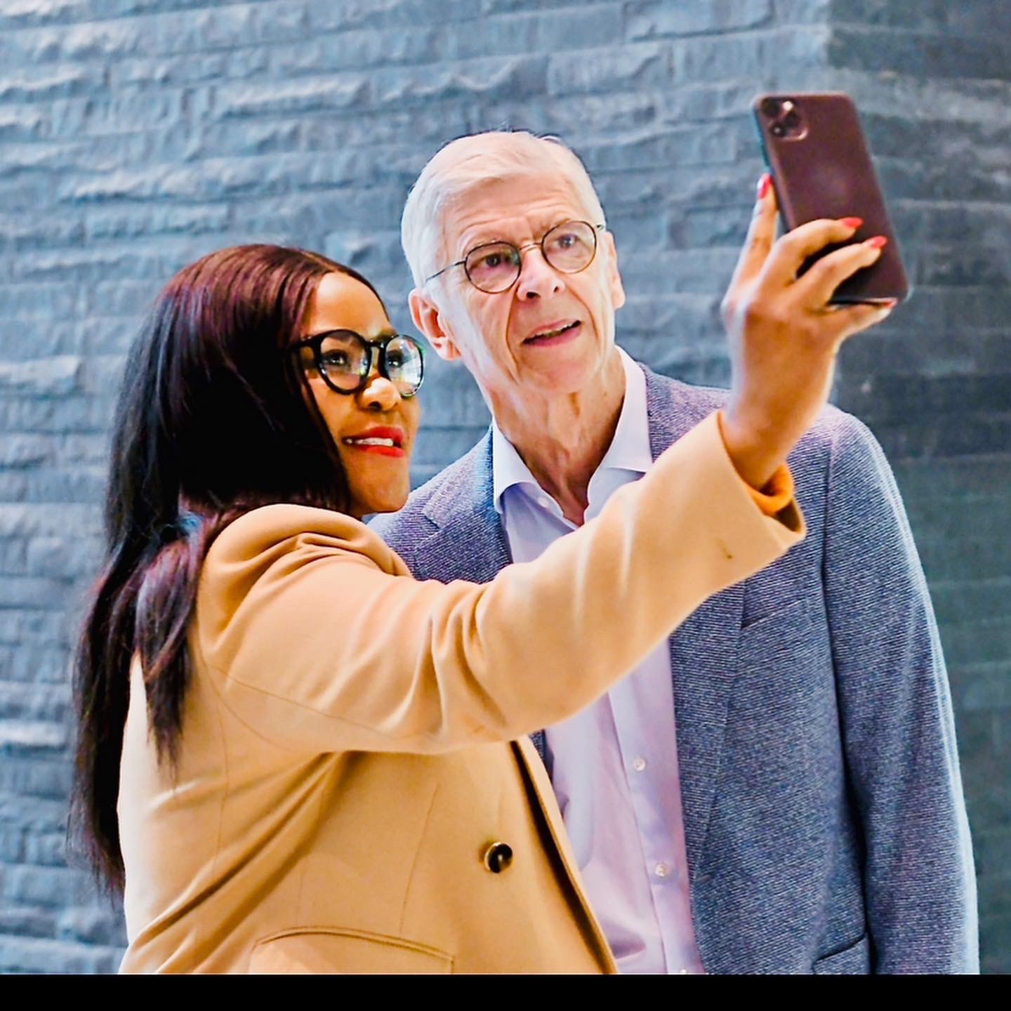 The PICTURE? or The SELFIE?  

Happy Belated Birthday Professor Arsene Wenger 22/10/1949 