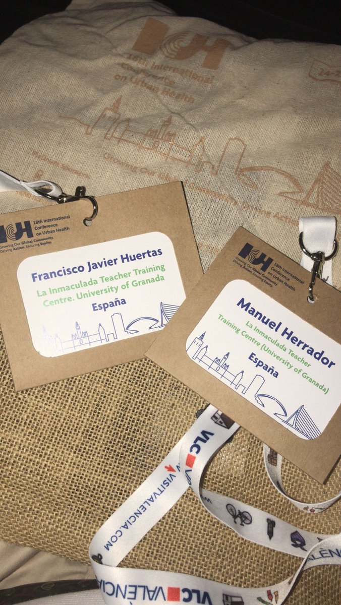 eulainmaculada's tweet photo. Los profesores @ManuHerCol y @fj_huertas en el @IS_UrbanHealth organizado por la @UV_EG, el único 
evento en el mundo que se enfoca exclusivamente en la promoción de la #UrbanHealth buscando el equilibrio entre biodiversidad y elementos naturales y urbanos.
#SomosMaestros #ICUH22 https://t.co/Ouzhvo6KVF