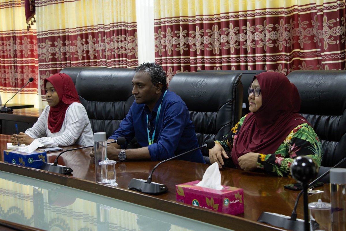 migrantmattermv's tweet photo. Our team conducted research in S.Hithadhoo this past weekend. During the visit, we met with the Addu City Council to discuss our project and to understand the current situation of migrant workers in the island.
#migrantsmattermv
#PILCmv https://t.co/ewpJqmiUNp