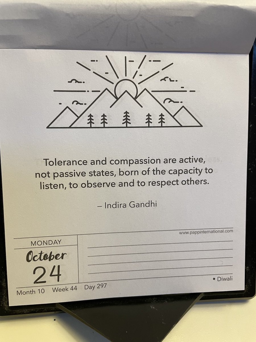 louturco's tweet photo. Good Morning Everyone Today Is Monday October 24 2022 #MusicMonday #UnitedNationsDay #NationalFoodDay #Diwali #WorldPolioDay #WorldDevelopmentInformationDay #WorldTripeDay #NationalGibbonDay #WorldKangarooDay #NationalBolognaDay #TakeBackYourTimeDay https://t.co/Enk1OL1vfI