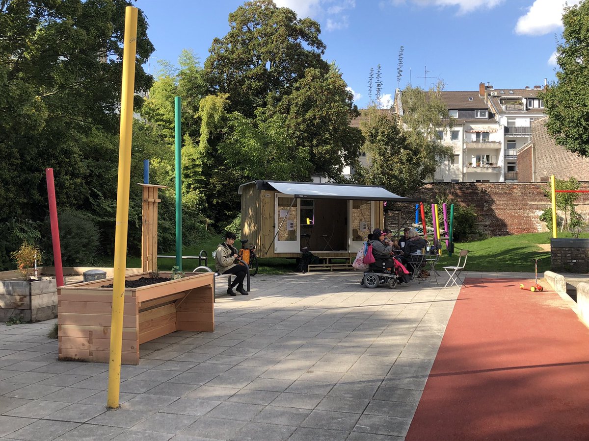 wir_machen_mit's tweet photo. Einladung zur Eröffnungsfeier des neuen Garten-Bauwagens am Donnerstag, den 3. November von 15:30 bis 17:00 Uhr.
Wo? Vielplatz Flingern, Zugang Flurstraße 32, 40235 Düsseldorf
Haltestelle Hoffeldstraße (709 und 810) oder Flingern S-Bahn. Mehr auf https://t.co/34f6fyV8QO https://t.co/LGPI9s4yk9