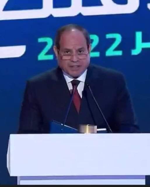 لغة الريس  وكلامه من القلب  ...يفهمها بس كل مصرى ومصرية حبوا  البلد  دى من قلوبهم ...لا لهم مصلحة مع اللى فات ولا اللى  جاى ...صابرين ومستحملين عشان بلدهم و عشان  عارفين ان الراجل ده  يستحق الدعم فعلا ....وان التحدى حقيقى كبير ...
باجدد  ثقتى فيك يا ريس #كمل_ياسيسي_وشعبك_معاك
