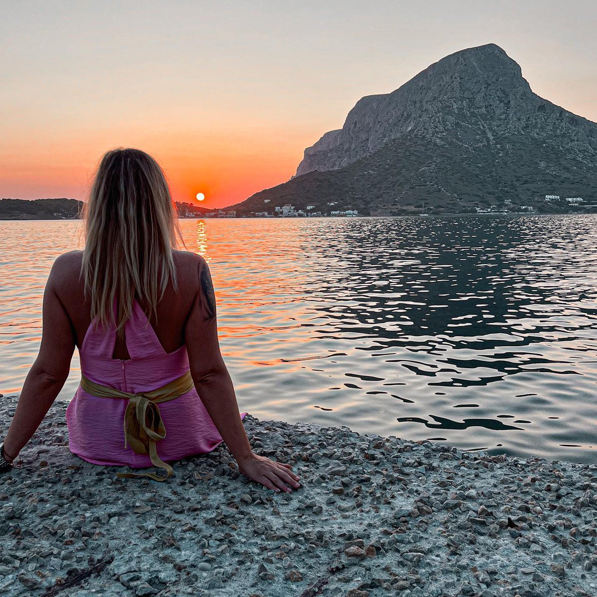 Watching the #sunset at #Massouri #beach… a beautiful moment on #Kalymnos #Island!

kalymnos-isl.gr/en

📸 : Dajana (instagram.com/daja87_)

#visitkalymnos #visitkalymnosisland #Kalymnos #kalymnosisland #travelkalymnos #visitgreece #Greece #kalymnosclimbing  #rockclimbing