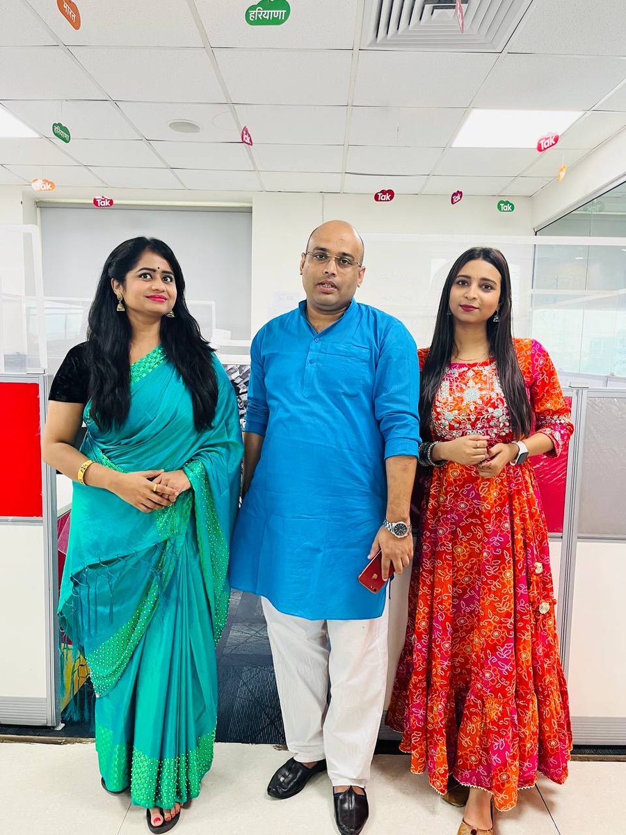 mansiragini's tweet photo. ये दिवाली आपके जीवन के अंधकार को मिटाए और रौशनी से भरा भविष्य लेकर आए 

#HappyDiwali #HappyDeepavali 
#Deepavali https://t.co/Juf07mhpwP