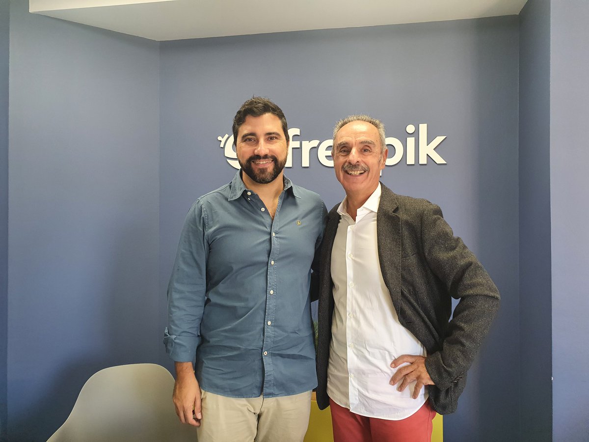 MarketTeacher's tweet photo. .@FPinnovacion Esta mañana entrevistamos a @cuenca de @freepik para nuestros queridos alumnos del #hackathondigitalfp Súper interesantes consejos para la entrega de premios @CABK_Dualiza @todofp @ANPROFOL @diverxiamlg @ppenalvera @dirazola @FPAndaluza ... https://t.co/v6pm2LZnq2