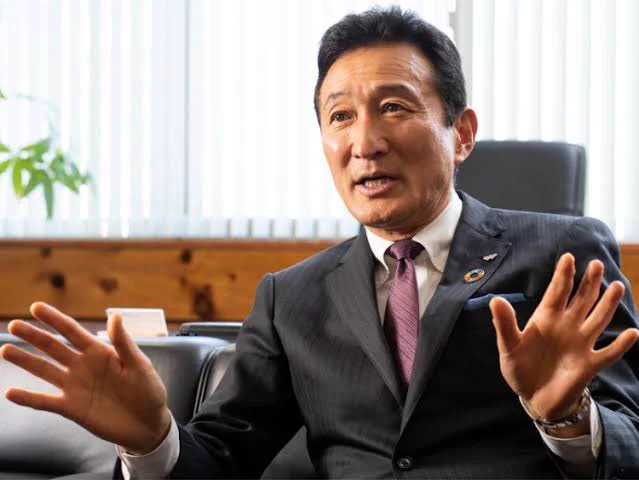 @ryo_28_sk 「ゴルフボールはお客様からいただく『ありがとう』なのです。『ありがとう』があれば何個ゴルフボールを詰めても瓶は割れません。」 