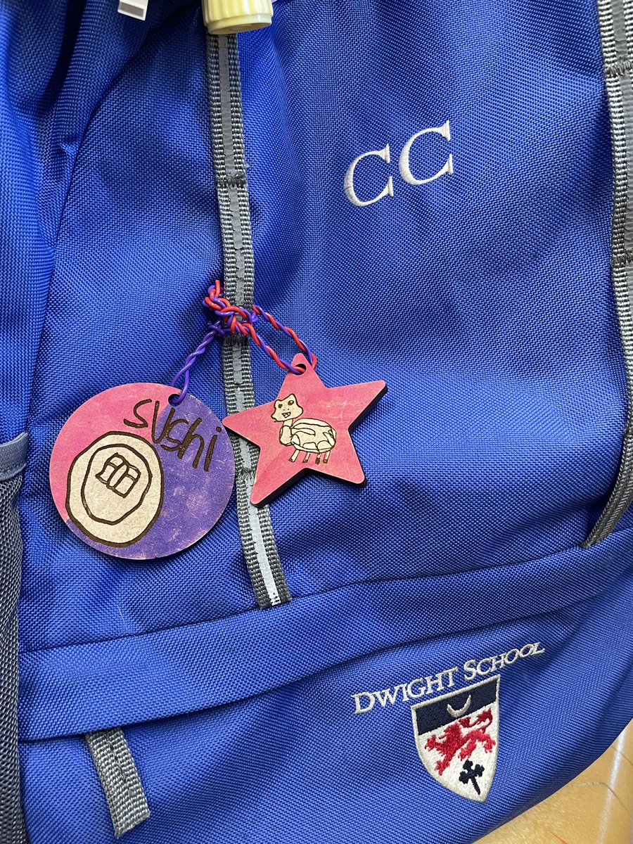 reidgreenblue's tweet photo. Probs my favorite 1st grade project ever. For their Who We Are unit each S interviewed a friend and used that info to design a backpack tag for their ‘client’. After picking the best design we cut them on a @glowforge using their brilliant trace feature.  #pypdesign #makered https://t.co/p80ySX0pYl