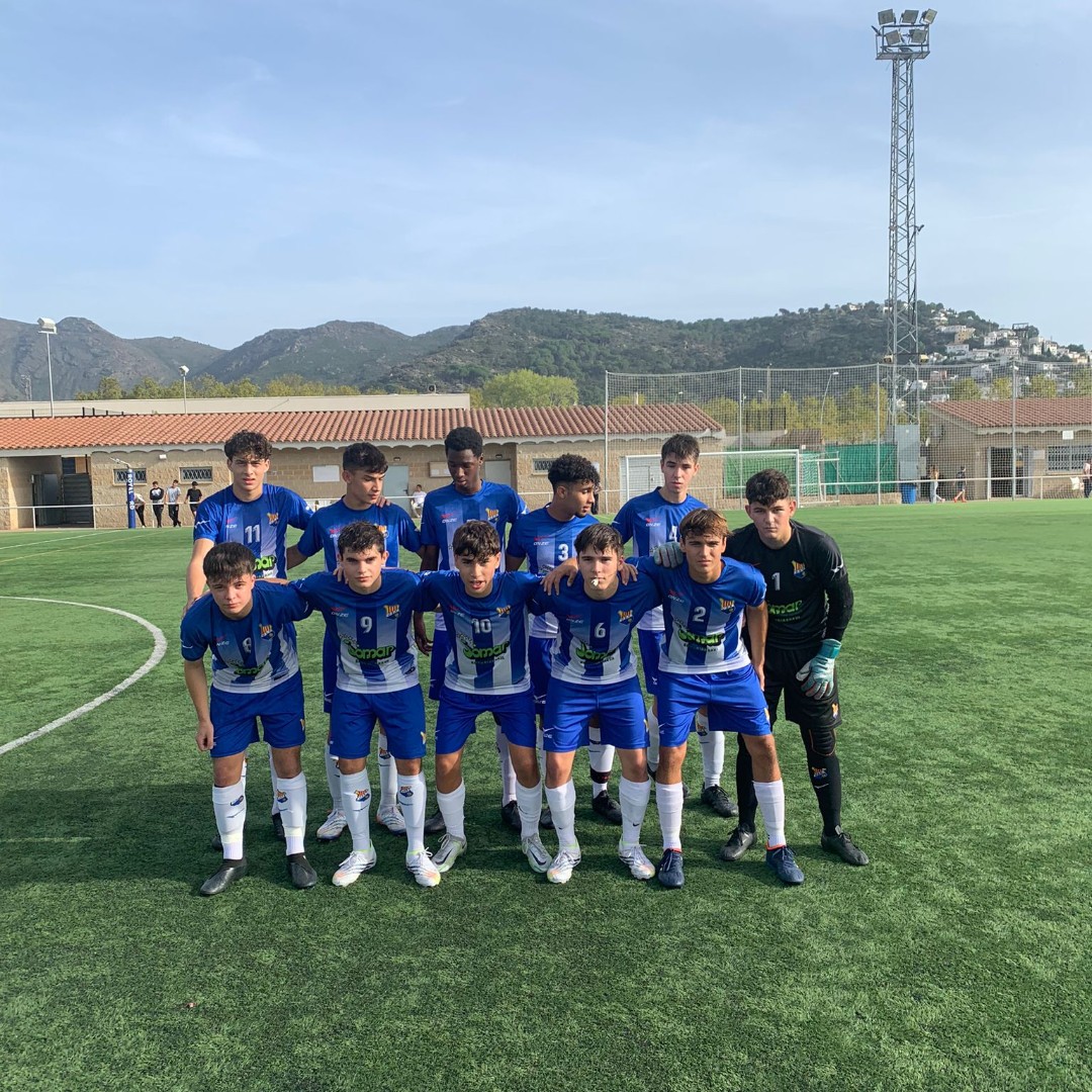 BASE | Gran reacció del Juvenil B (📸1), que va superar l'Esplais per 4-1 tot i arribar al descans per darrere en el marcador.

Al grup 6 de 2a Divisió el Juvenil C (📸2) es manté líder invicte després de golejar el Base Roses a La Vinyassa.

#ForçaUnió