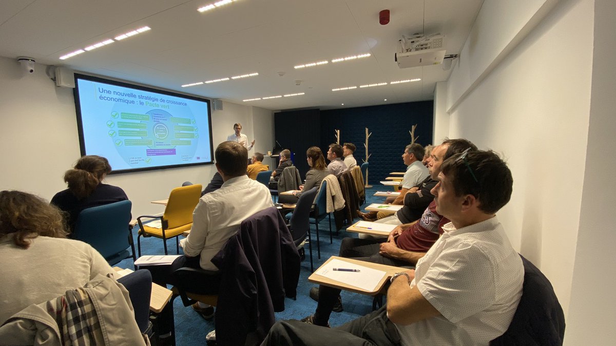 Interbev_PdL's tweet photo. ➡️ La délégation d’Interbev Pays de la Loire rencontre @EU_Commission pour aborder les sujets institutionnels et les sujets d’avenir 👍
#agriculture #elevage #environnement
#fromfarmtofork #alimentationdurable #IntoEU https://t.co/gybflrTT1I