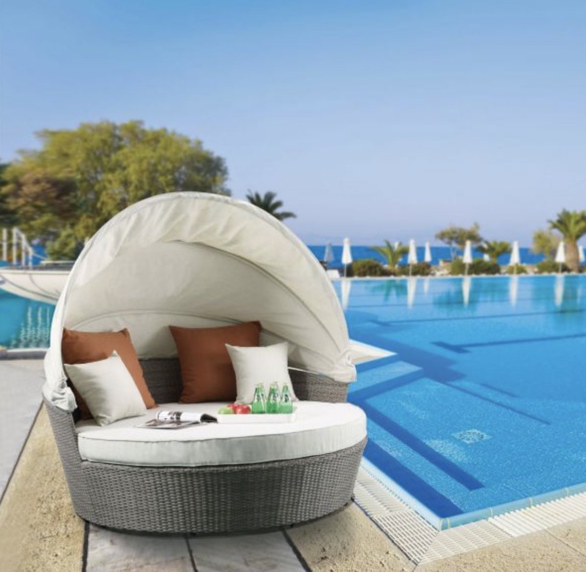 whffurniture's tweet photo. Versatile sofa and ottoman that allows for you to be protected from the sun or to enjoy getting a tan! 😎 Order now to start enjoying your summer 🌞

https://t.co/fpBw72mRtL

#whfstore #welcomehomefurniture #poolfurniture #patiosofa #palmharborfurniture https://t.co/2LBtSsZqfL