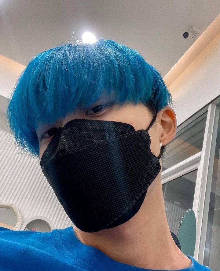 beonpop_'s tweet photo. Daniel Chang (Lee, My Secret Love) em recente atualização no Instagram.
Daniel que cabelo azul é este?! Sempre lindo😍
#DanielChang
#MySecretLove
#MySecretLoveTheSeries https://t.co/ZBEhpluIt9