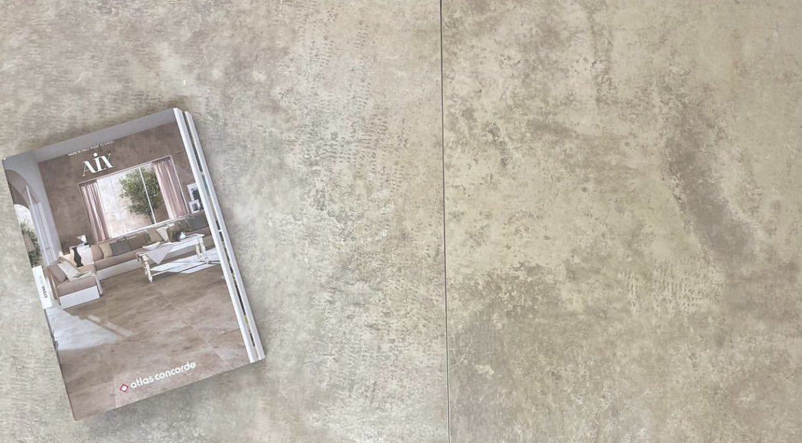 Attlebridge's tweet photo. AIX Beige Outdoor Porcelain 60x60 (20mm)

Currently £25 per m2 while stocks last. 

Genuine Italian Porcelain (Fully Rectified) 

Call 01603 860852
https://t.co/jBbWiSiPUc https://t.co/zJ59WORNCK