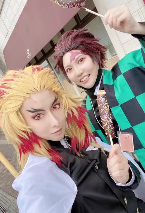 コスプレ少し前の写真になりますが今年の大正時代祭りにヨロズさんのたんじろう君と行ってきました折角なのでパレードに参加された皆様と許可を頂けた写真をぺたり大変貴重な体験をさせて頂けました!街の方に来年も来て欲しいと言って頂けて嬉しかったです #大正時代まつり #与野 