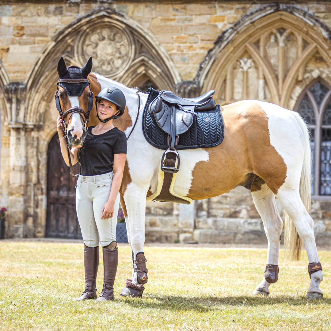 Summer may be over 💔 but the Equikro end of season SALE is still on!

Head over to our website to grab a bargain with up to 75% off! 🤑 bit.ly/3HT64oc 

📸: hollytiltmanphotography