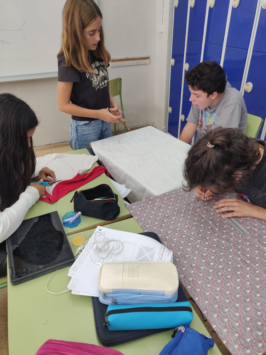 Institut Pedralbes tweet media