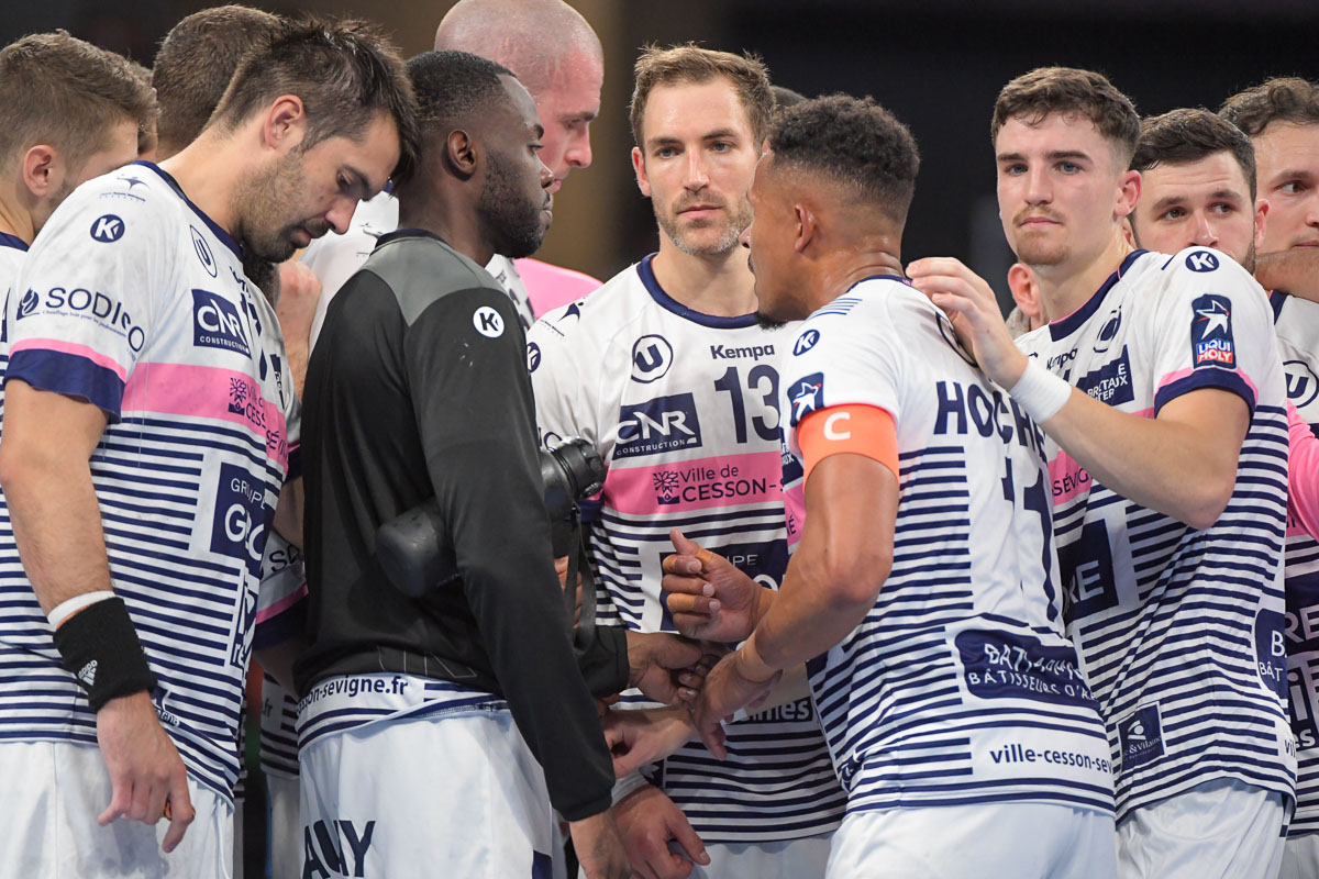 crmhb's tweet photo. 𝗟’𝗔𝗣𝗥𝗘̀𝗦 𝗠𝗔𝗧𝗖𝗛 🗞
Pourtant bien engagés dans le match, les Irréductibles n’ont ensuite pas pu résister aux offensives du voisin nantais.
➡️Résumé du match et statistiques 👇🏼
📲https://t.co/9qKLsdceHZ
#NANCES | #LesIrréductibles 🔵 https://t.co/qSWU3rVoDx