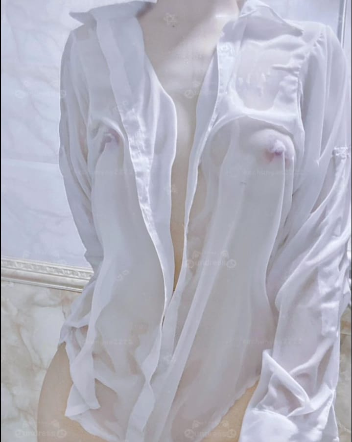 Vhinnew's tweet photo. TayNew AU Oneshot🔞

◣ Lustful ◥

Tay dan New selalu punya cara untuk memulai kegiatan panasnya. Menyentuh, meraba dan memanjakan satu sama lain adalah caranya untuk menuntaskan hasrat yang muncul. https://t.co/8iplilnPpD