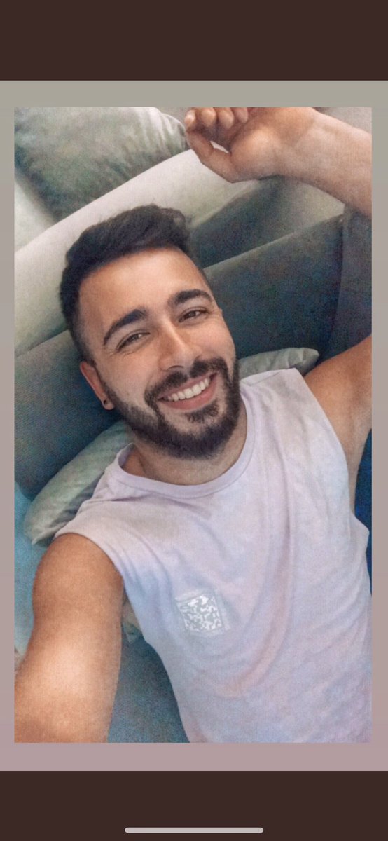 Taksime yakın kalıyorum yerim var ciddi kişiler 
#istanbulgay #taksimgay #sisligay