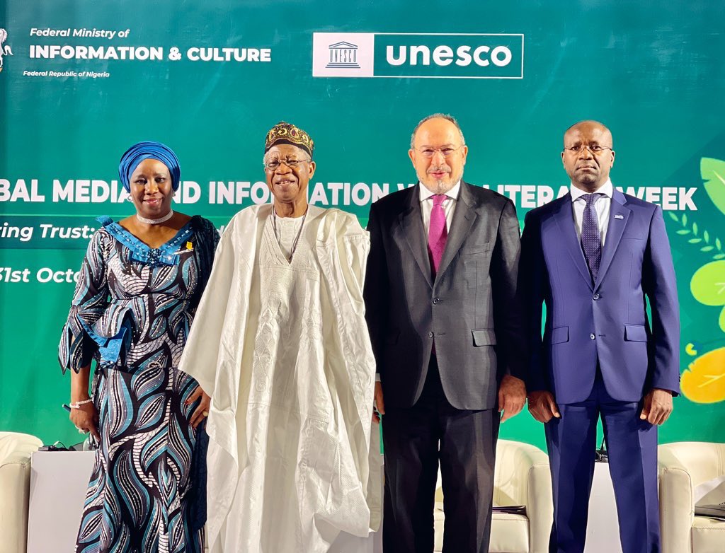 PRESS RELEASE

@UNESCO Global MIL Week: Minister Deplores Unregulated Use of Social Media

#Thread h...