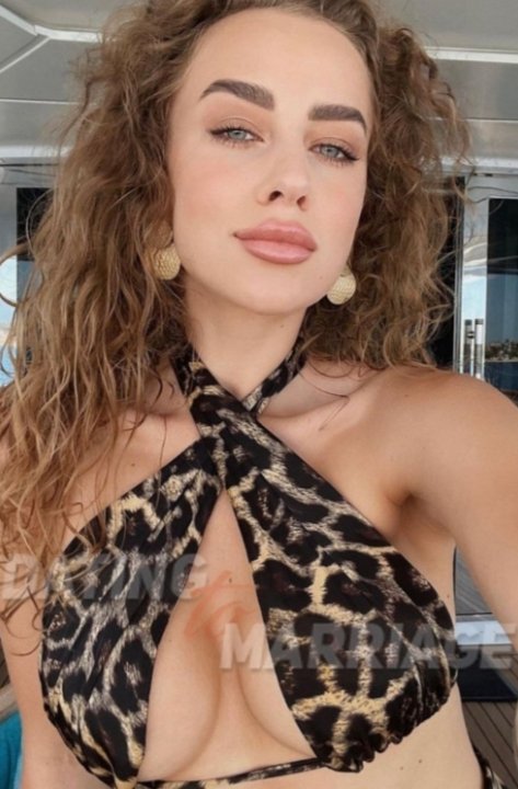 Datingtomarria1's tweet photo. Contact this lady at:
https://t.co/tx1I8W4zb3
Marianna, id: 550776
Lady is single and looking for love and marriage.
She says about herself:
I value every single moment of life, I thank Heaven for my family, my friends.

If you like this lady, register FOR FREE https://t.co/ts1s18vErD
