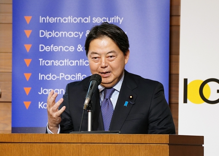 Foreign Minister Hayashi Attends a Seminar to Mark the Launch of VUB-CSDS Japan Chair #VUB_CSDS mofa.go.jp/press/release/…