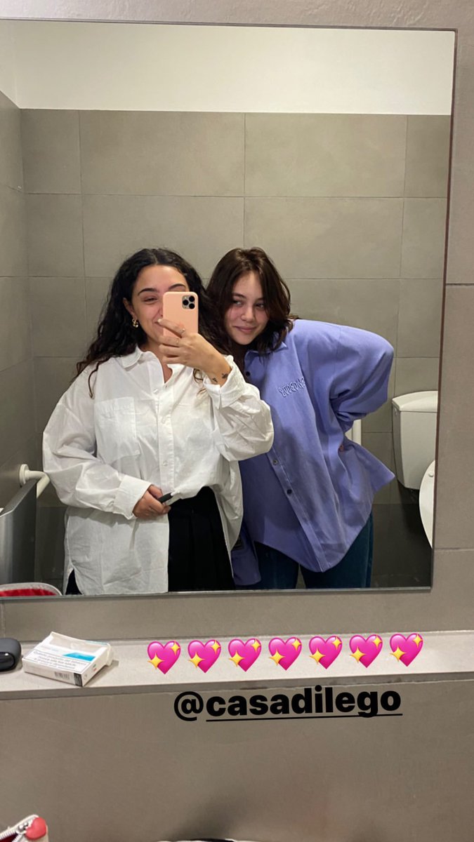 sissiarchive's tweet photo. @sissicious con @casadilego 💖 https://t.co/7Ja7NHp8Rc