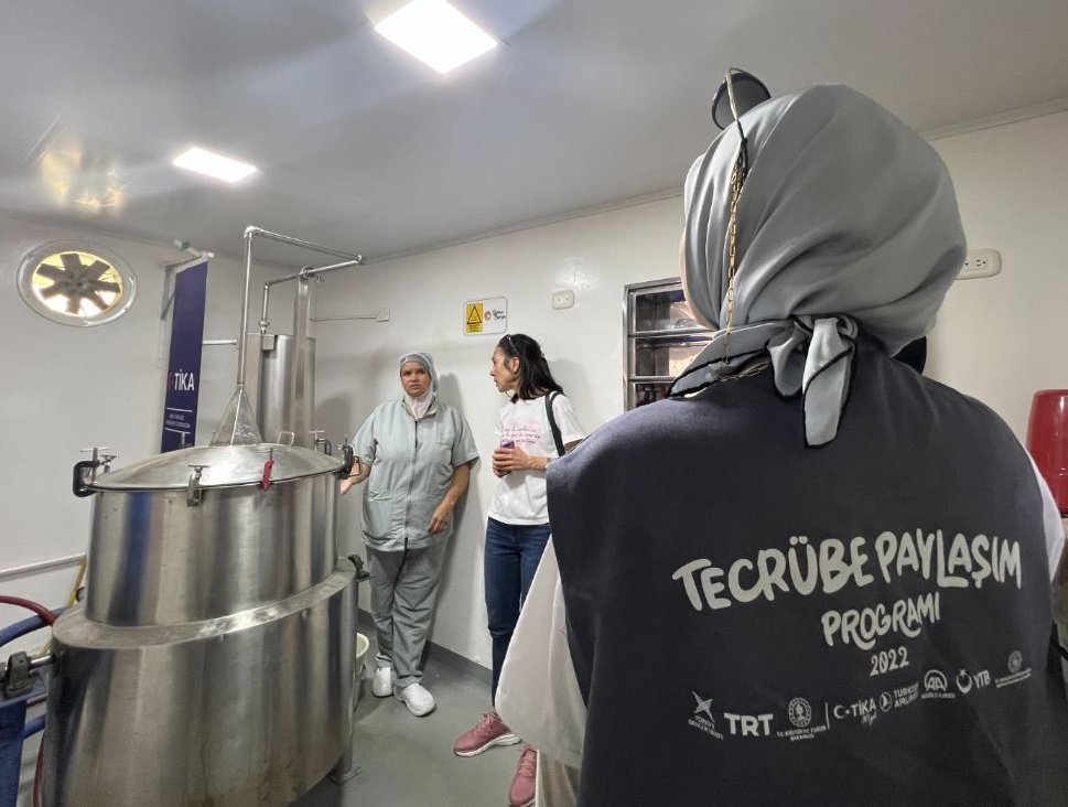 GSB_KYGM's tweet photo. Gönüllülük faaliyetlerine en çok katılan 2 öğrencimiz Yurtdışı Tecrübe Paylaşımı Programı kapsamında Kolombiya'ya gönderildi.🇨🇴🇹🇷

Gençler TİKA desteğiyle kurulan aromatik bitki tesisinin üretim aşamaları ve TİKA tarafından oluşturulan psikomotor merkezinin kurulumunda rol aldı. https://t.co/fPNfnlpitT