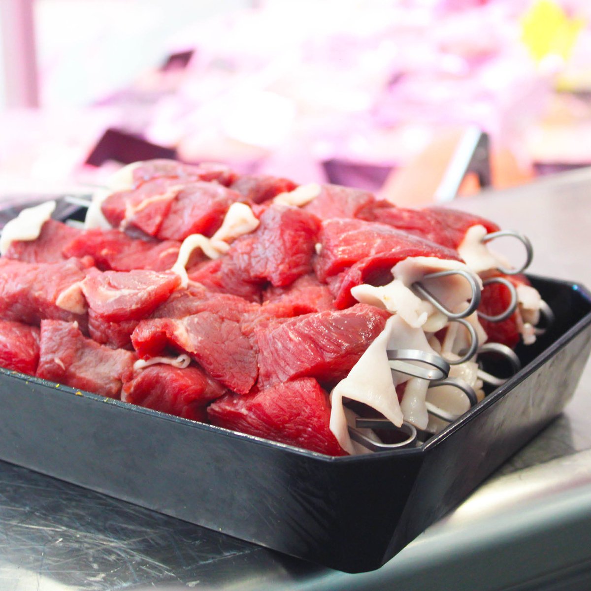 autenti_com's tweet photo. Renforcer le lien local avec les acteurs du coin ✍️
Collaboration depuis deux ans avec la Boucherie Codina basée à Montarnaud (34) 🇫🇷
Un commerce qui porte une importance particulière à la qualité de ses produits et à son image 🥩👍 https://t.co/C25xnsVTxC