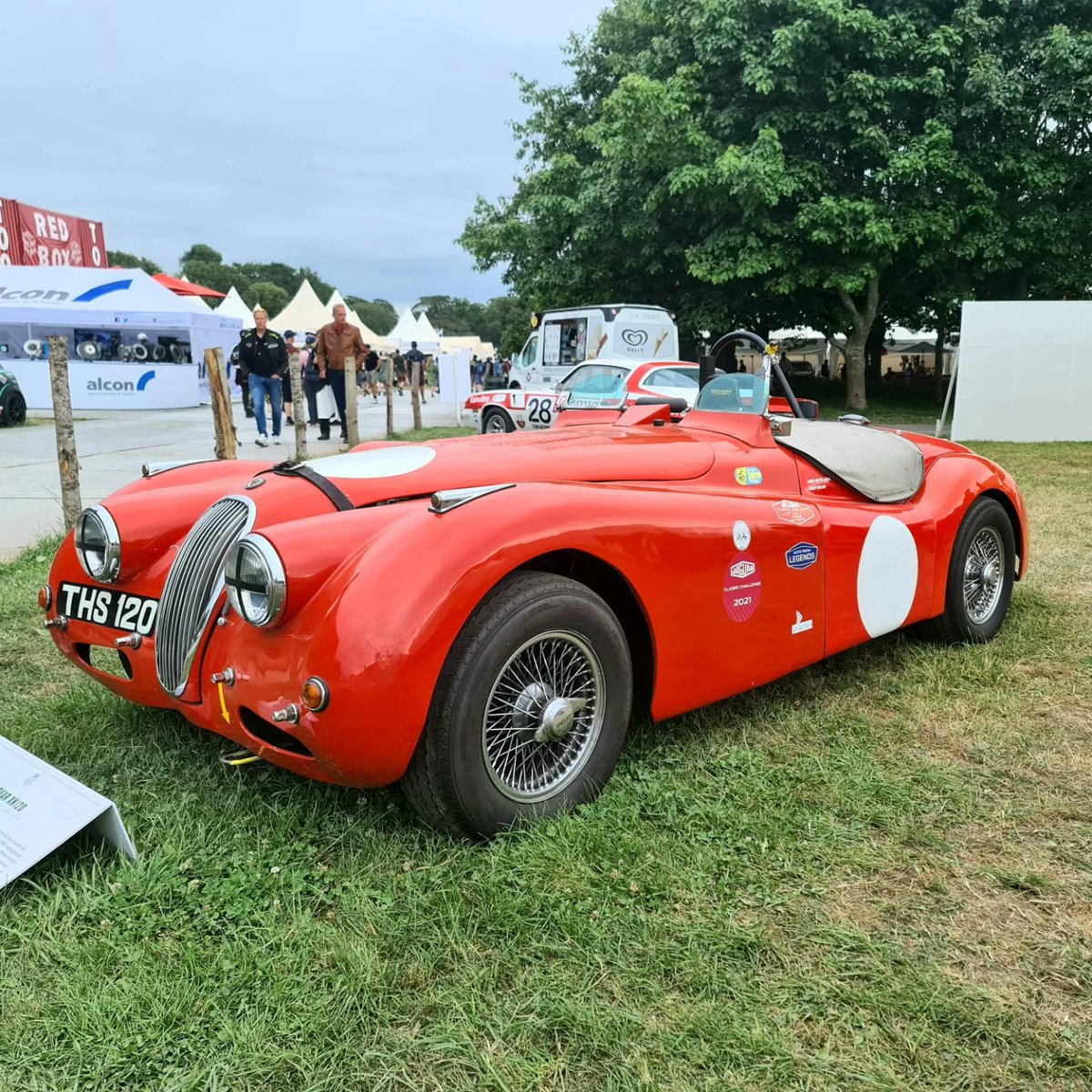 mania_toad's tweet photo. The stunning @jaguar XK120 in racing trim. One of the finest racing, and looking cars ever made.
#jag #jaguar #jaguarxk #xk #racecars #red #classiccars #classiccarsdaily #classiccarspotting #classiccarsworld #classicjaguar #cars #instacars #carspotting #amazingcars #exoticcars https://t.co/lSUMM7xnCU